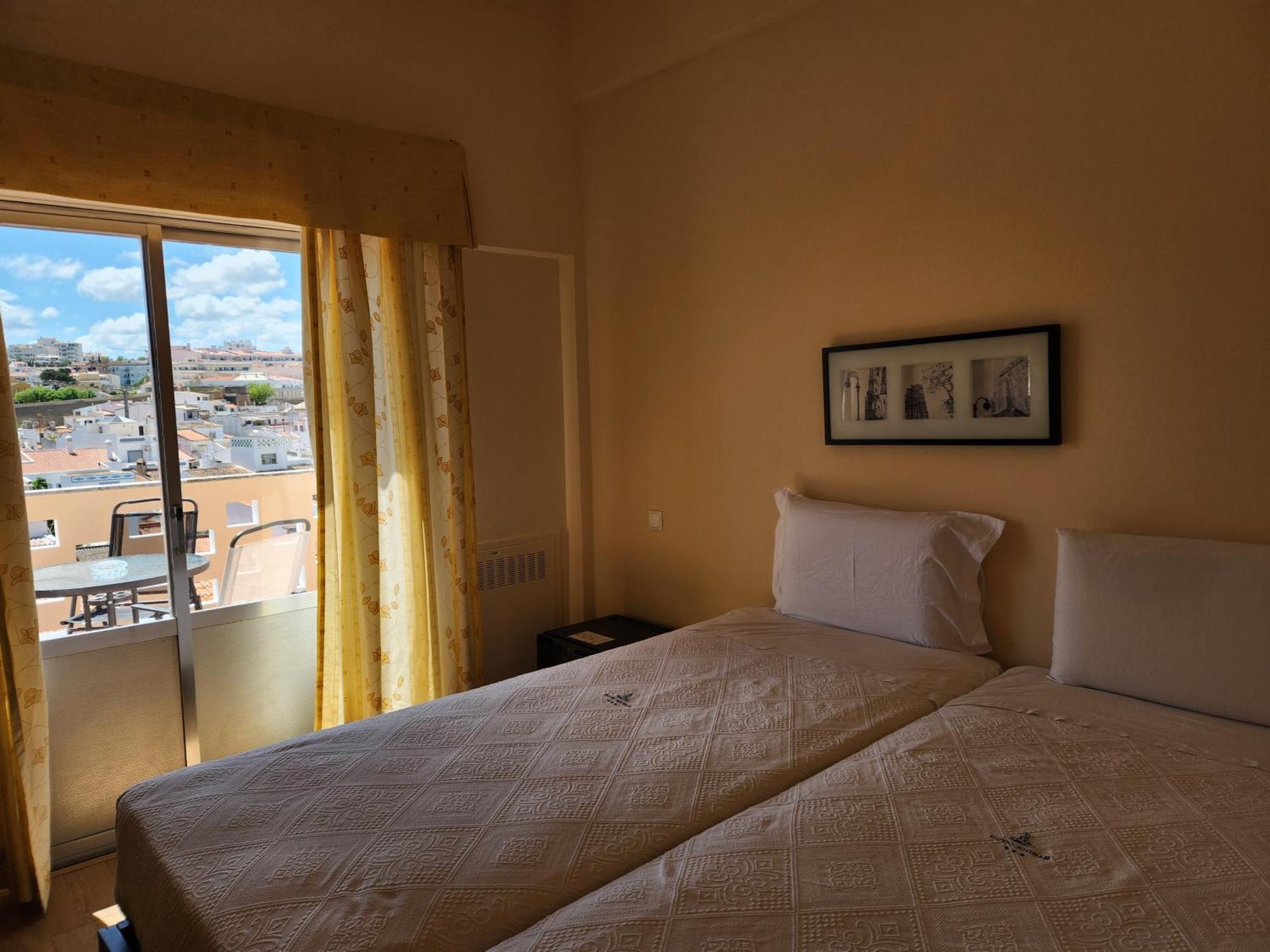 Hotel Riomar Lagos Exterior photo