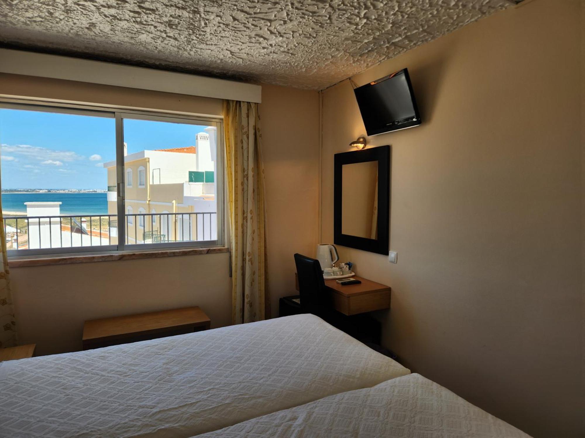 Hotel Riomar Lagos Exterior photo